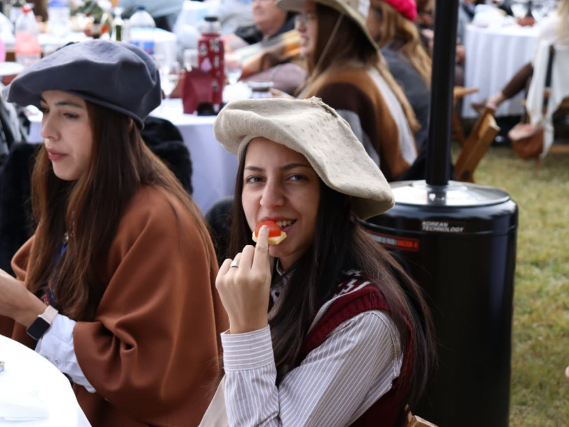 imagen Entre folclore, encuentros y tradición se vivió la Peña del Egresado 2026