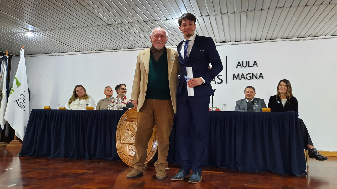 imagen Ciencias Agrarias celebró el Día de la Bandera 2026 con reconocimientos académicos y la designación de nuevos abanderados para el próximo ciclo lectivo