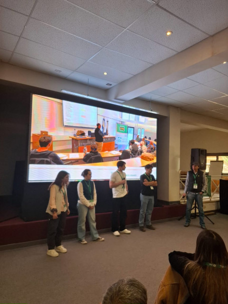 imagen Estudiantes y egresados de Agrarias compartieron su experiencia CREA en un encuentro regional