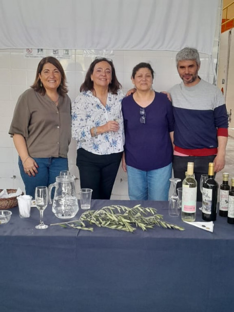 imagen APEHUN visitó la Facultad de Ciencias Agrarias en el marco de las Jornadas de Enseñanza de la Historia