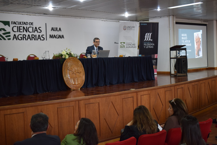 imagen La Facultad de Ciencias Agrarias fue sede de la Jornada de Enoturismo y del lanzamiento de una nueva diplomatura de posgrado
