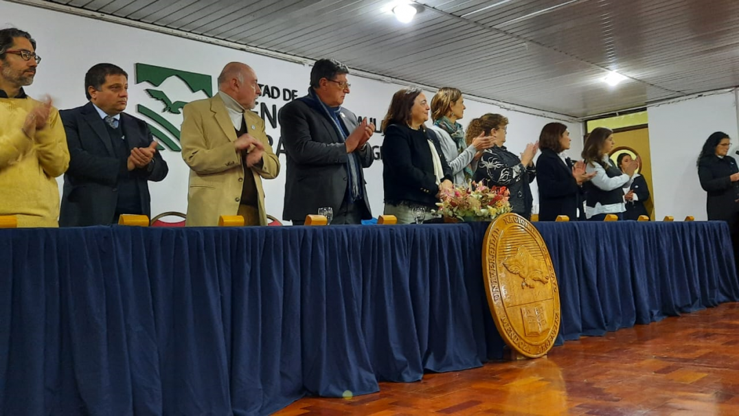 imagen Un emotivo Acto del Día de la Bandera y Cambio de Abanderados y Escoltas se realizó en Ciencias Agrarias