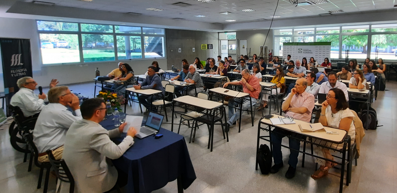 imagen Conversatorio reunió miradas interdisciplinarias sobre territorio, ciencia y desarrollo sostenible en Mendoza