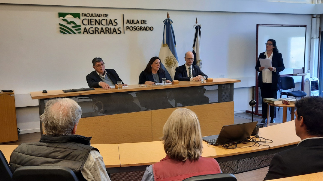 imagen Ciencias Agrarias realizó Acto de Jura Bimodal para los Egresados de la Promoción 2024