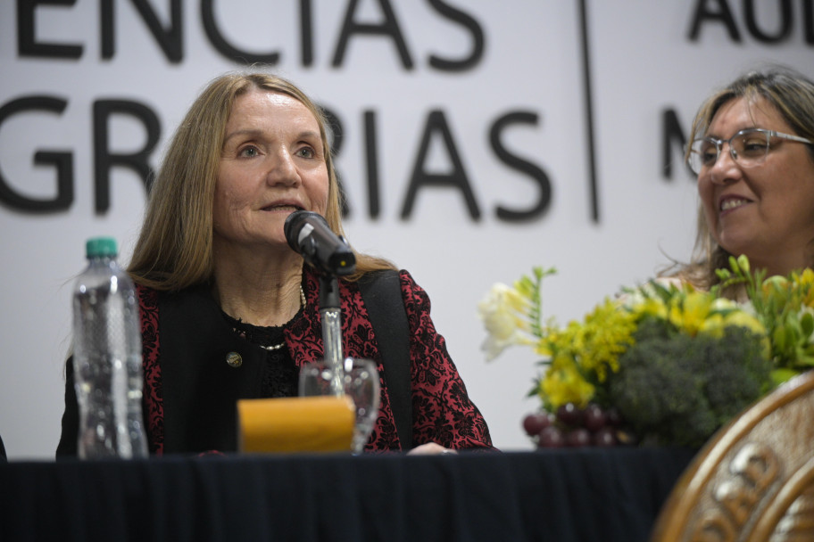 imagen David Martín y Alejandrina Alaria asumieron en Ciencias Agrarias: "La universidad pública es ascenso social e innovación para la región"
