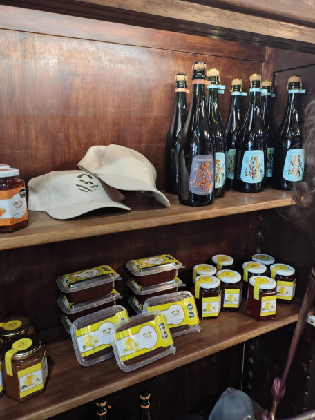 imagen Se inauguró el "Mercadito de Agrarias" un espacio de encuentro y venta abierta a la comunidad universitaria