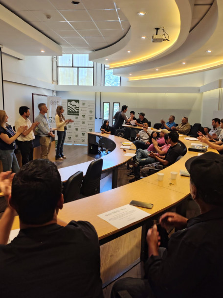 imagen La Facultad de Ciencias Agrarias celebró el cierre de la cuarta edición de la Escuela de Encargados de Finca