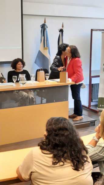 imagen "Sembradoras de Valor": La Facultad de Ciencias Agrarias homenajeó el liderazgo y la identidad de las mujeres rurales