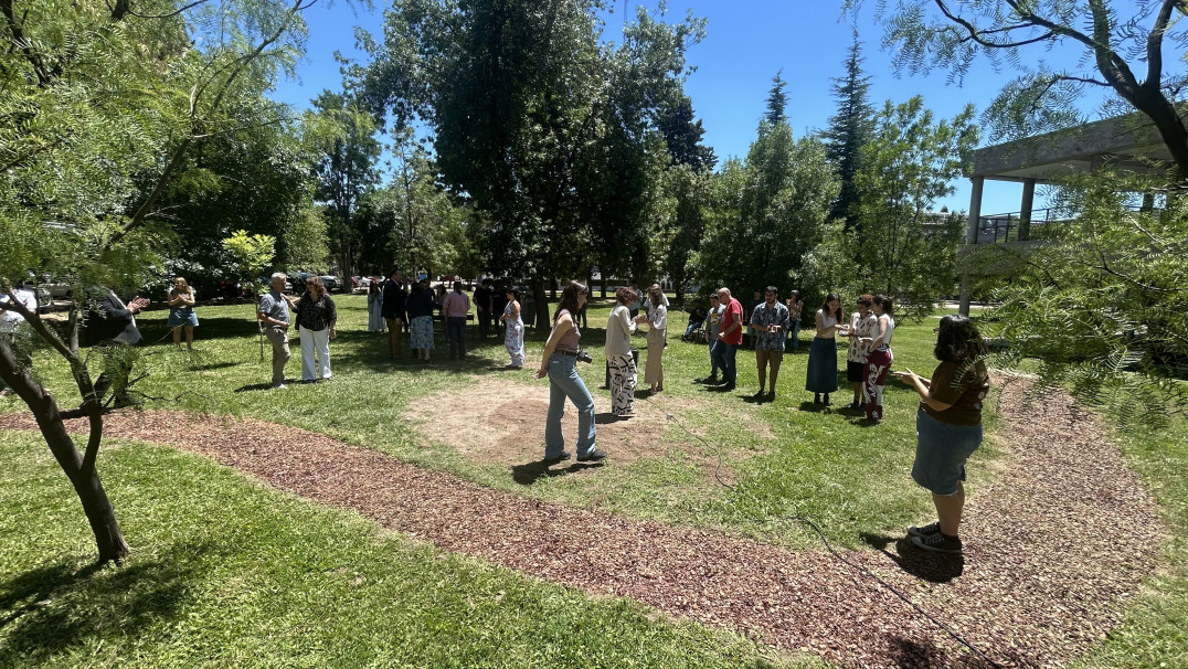 imagen Se realizó la inauguración de la Plaza-Jardín en el Espacio de Derechos Humanos por la Memoria, Verdad y Justicia de la Facultad de Ciencias Agrarias