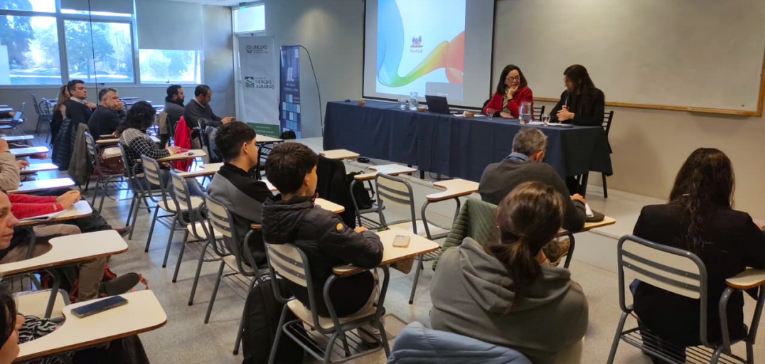 imagen Se realizó la primera jornada del del Ciclo de Charlas "Nuevos desafíos en la formación profesional universitaria"