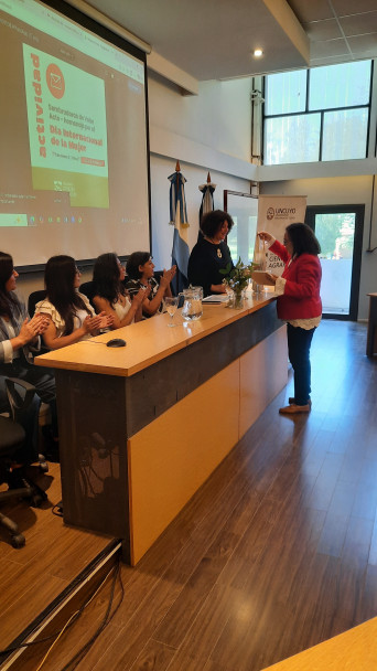 imagen "Sembradoras de Valor": La Facultad de Ciencias Agrarias homenajeó el liderazgo y la identidad de las mujeres rurales