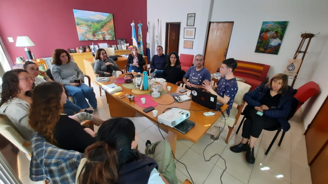 imagen Estudiantes de Ingeniería en Recursos Naturales Renovables implementarán proyecto para la gestión y separación de residuos en la Facultad de Ciencias Agrarias