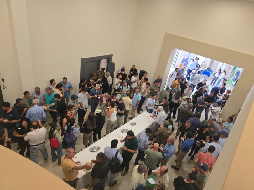 imagen Más de 160 asistentes en las III Jornadas de Producción de Forraje bajo riego en el Este provincial