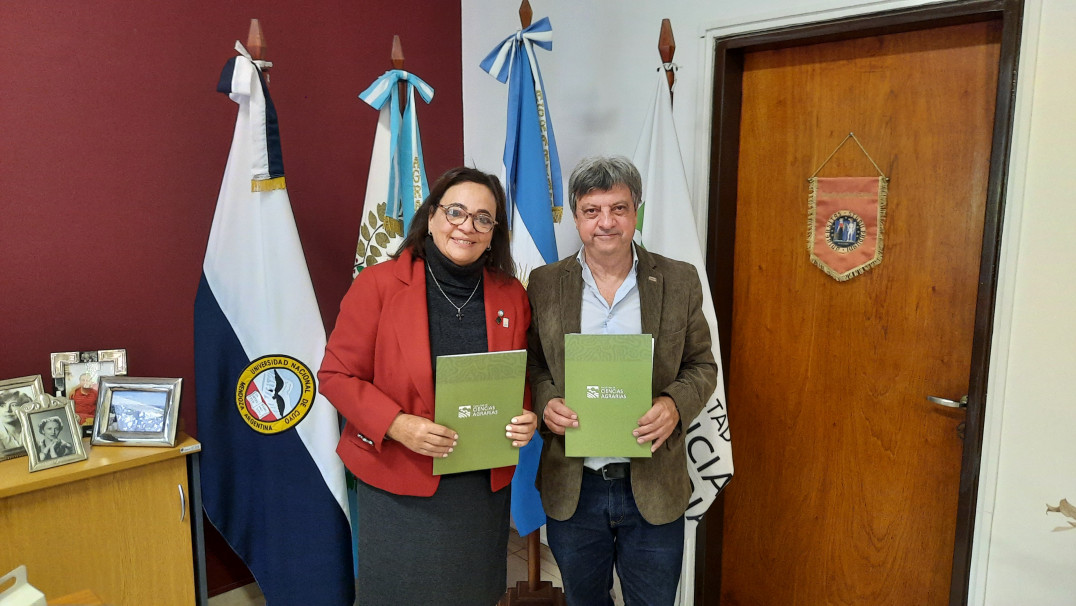 imagen Ciencias Agrarias firmó un acuerdo con AAPRESID para impulsar prácticas de agricultura regenerativa