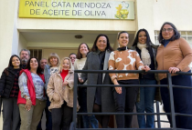 imagen Nuevo reconocimiento internacional del COI para el Laboratorio Sensorial de Aceites de Oliva de la Facultad de Ciencias Agrarias