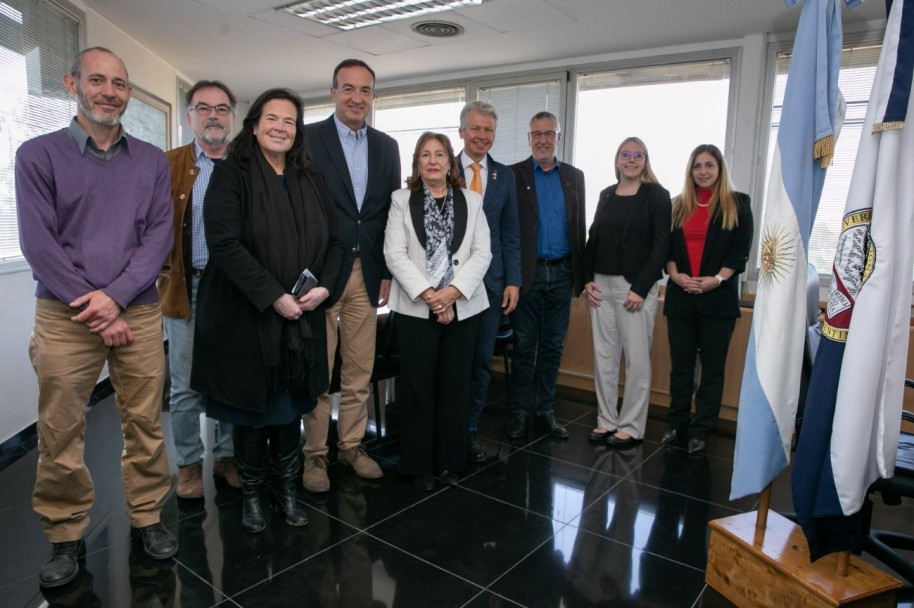 imagen La Facultad de Ciencias Agrarias y la Universidad de Ciencias Aplicadas de Amberg-Weiden refuerzan su cooperación académica con nuevas iniciativas