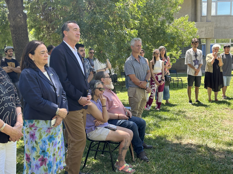 imagen Se realizó la inauguración de la Plaza-Jardín en el Espacio de Derechos Humanos por la Memoria, Verdad y Justicia de la Facultad de Ciencias Agrarias