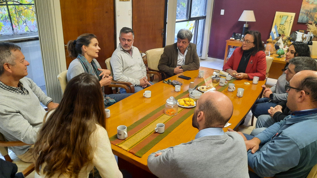 imagen Ciencias Agrarias firmó un acuerdo con AAPRESID para impulsar prácticas de agricultura regenerativa
