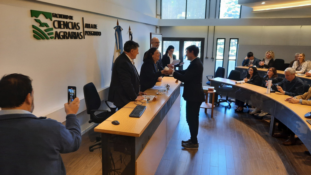 imagen Ciencias Agrarias realizó Acto de Jura Bimodal para los Egresados de la Promoción 2024