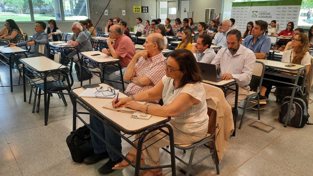 imagen Conversatorio reunió miradas interdisciplinarias sobre territorio, ciencia y desarrollo sostenible en Mendoza