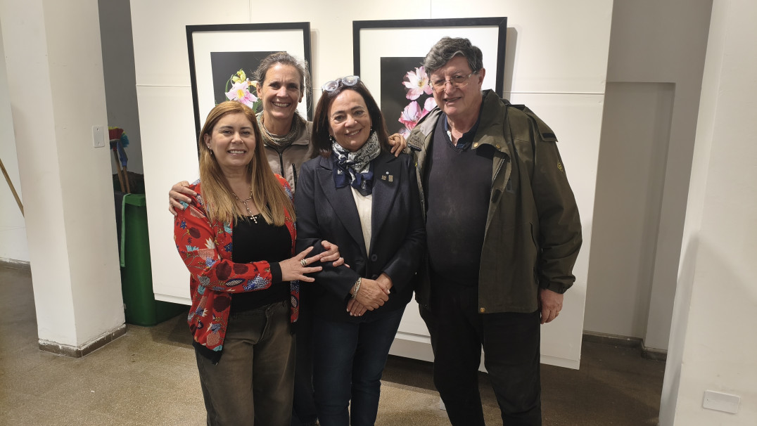 imagen "Floralia Silvestra": Raíces inauguró una muestra fotográfica dedicada a las flores
