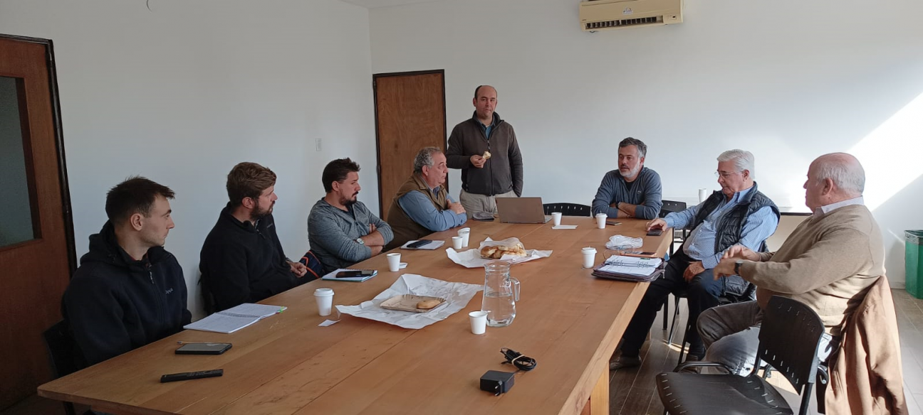 imagen El Grupo CREA Los Andes se reunió en la Facultad de Ciencias Agrarias para definir su Plan de Trabajo 2024