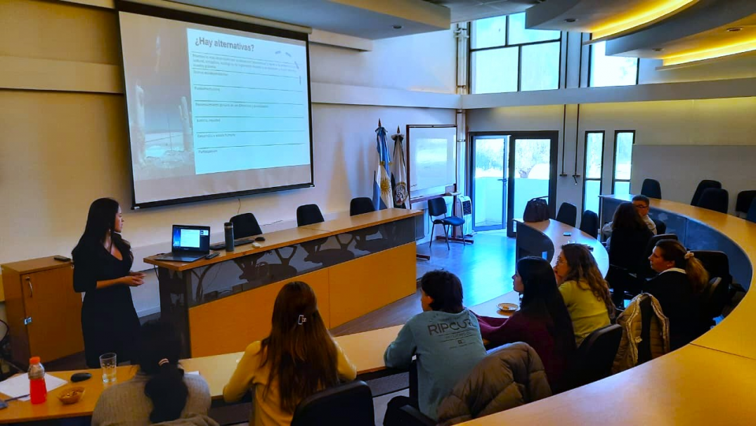 imagen La Facultad de Ciencias Agrarias recibió a la economista mexicana Aleida Azamar Alonso