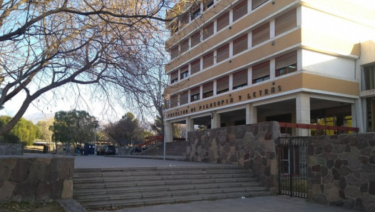 imagen Inscripciones abiertas a cursos electivos en Filosofía y Letras para estudiantes de Agrarias