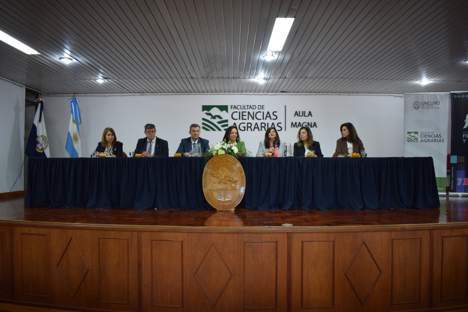 imagen La Facultad de Ciencias Agrarias fue sede de la Jornada de Enoturismo y del lanzamiento de una nueva diplomatura de posgrado