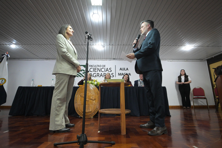 imagen David Martín y Alejandrina Alaria asumieron en Ciencias Agrarias: "La universidad pública es ascenso social e innovación para la región"