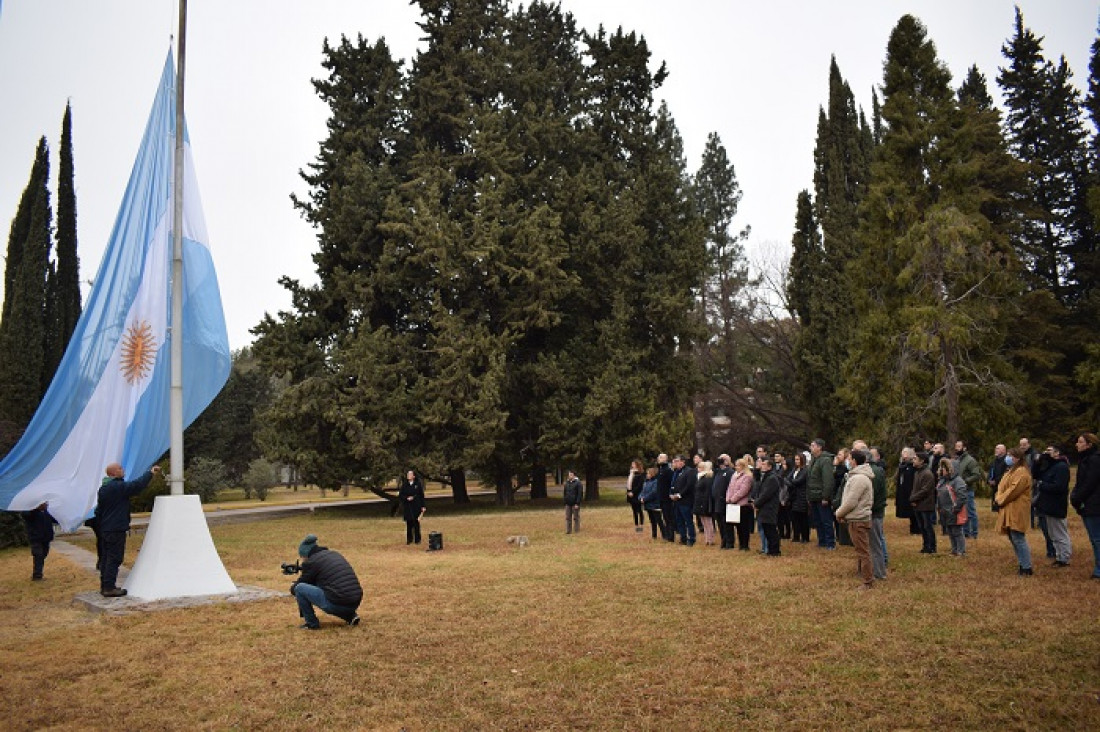 imagen Agrarias realizó un nuevo y emotivo acto de abanderados