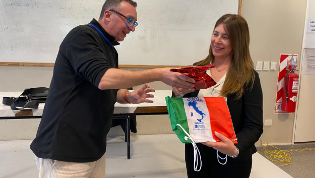 imagen La Facultad de Ciencias Agrarias recibió la visita de un representante del Instituto Dante Alighieri de Recanati Le Marche-Italia