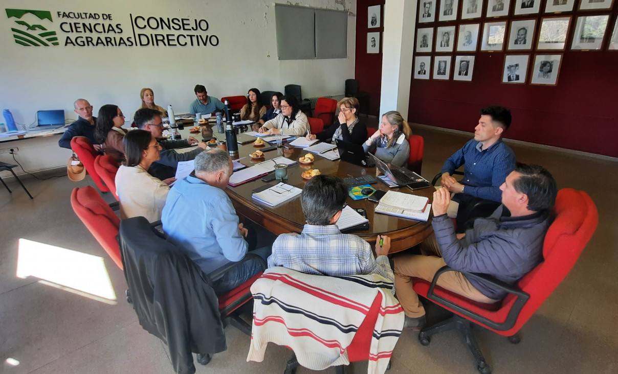 imagen Convocatoria para integrar las Comisiones Asesoras del Consejo Directivo de la FCA
