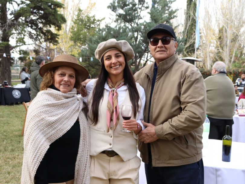 imagen Entre folclore, encuentros y tradición se vivió la Peña del Egresado 2026