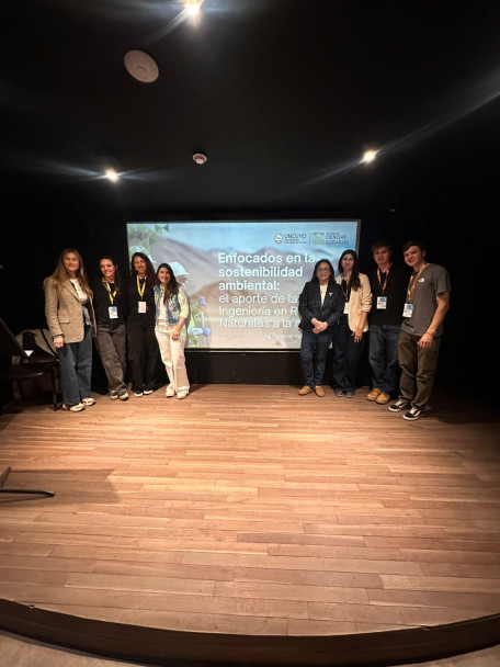 imagen La Facultad de Ciencias Agrarias reafirmó su compromiso con el desarrollo minero sustentable en Argentina Mining 2025