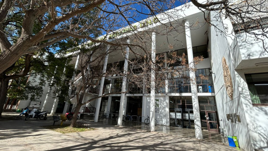 imagen Suspensión de actividades presenciales por Viento Zonda en el turno mañana en Ciencias Agrarias