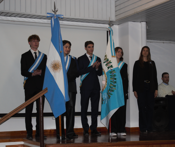 imagen Un mástil histórico, abanderados destacados y alianzas estratégicas marcaron el Acto del Día de la Bandera 2025