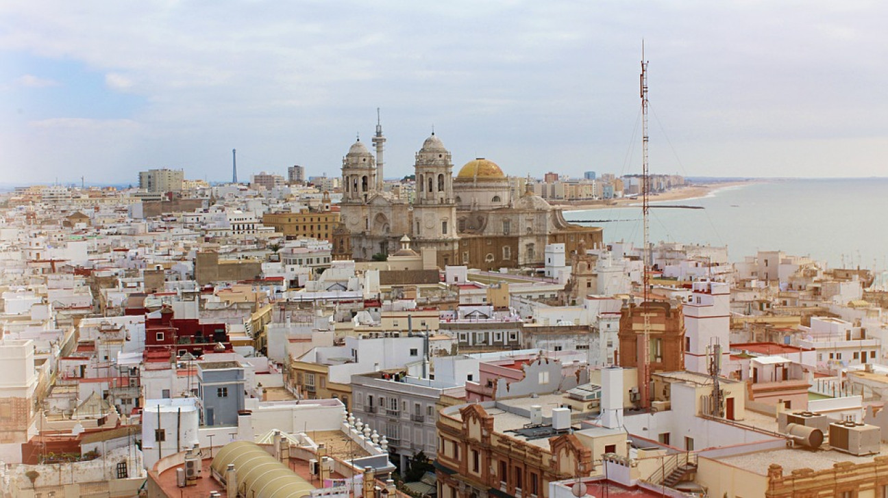 imagen Extienden la convocatoria a becas para la Universidad de Cádiz, España