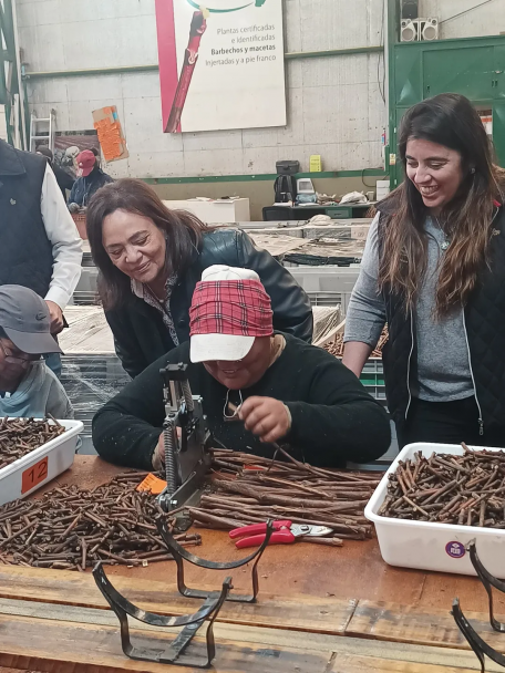 imagen Ciencias Agrarias y Vivero Mercier refuerzan vínculos con una visita institucional
