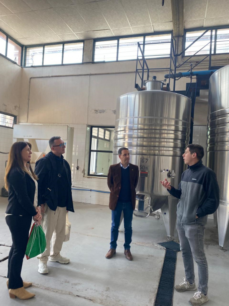 imagen La Facultad de Ciencias Agrarias recibió la visita de un representante del Instituto Dante Alighieri de Recanati Le Marche-Italia