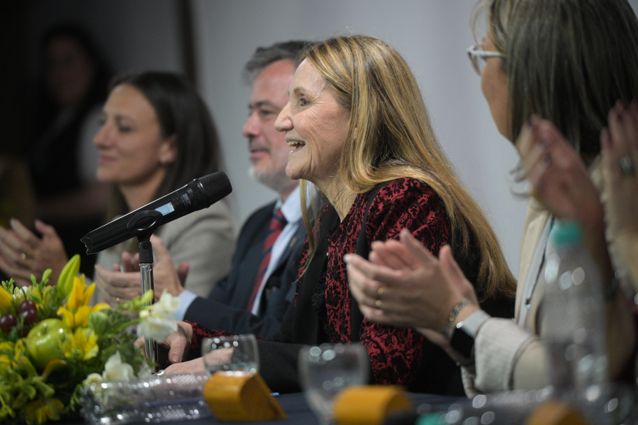 imagen David Martín y Alejandrina Alaria asumieron en Ciencias Agrarias: "La universidad pública es ascenso social e innovación para la región"