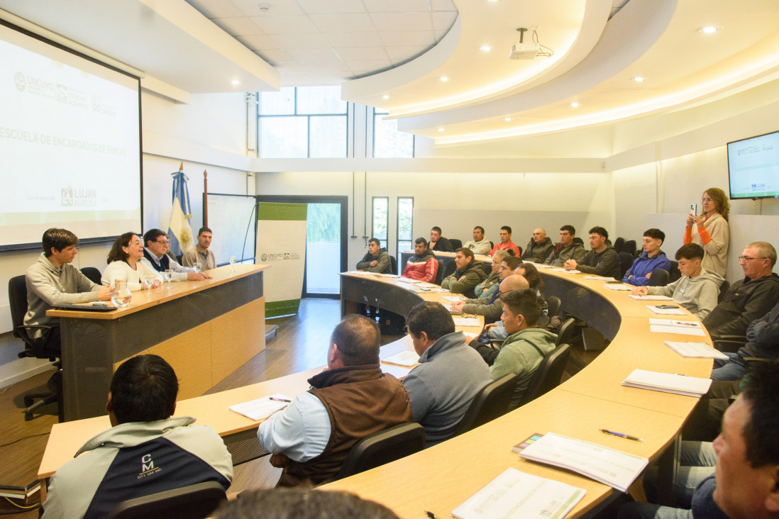 imagen Exitoso inicio de la Escuela de Encargados de Finca