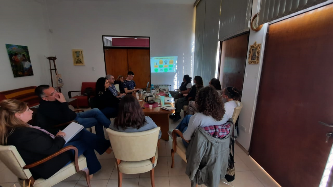 imagen Estudiantes de Ingeniería en Recursos Naturales Renovables implementarán proyecto para la gestión y separación de residuos en la Facultad de Ciencias Agrarias