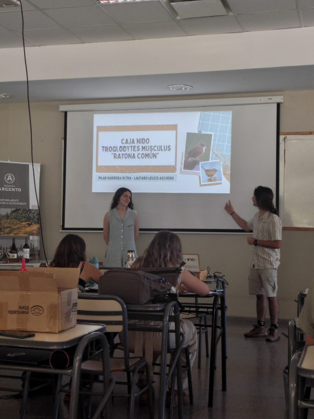 imagen Con propuestas creativas, se realizó la exhibición y premiación del Concurso de Cajas Nido para aves entomófagas en Ciencias Agrarias