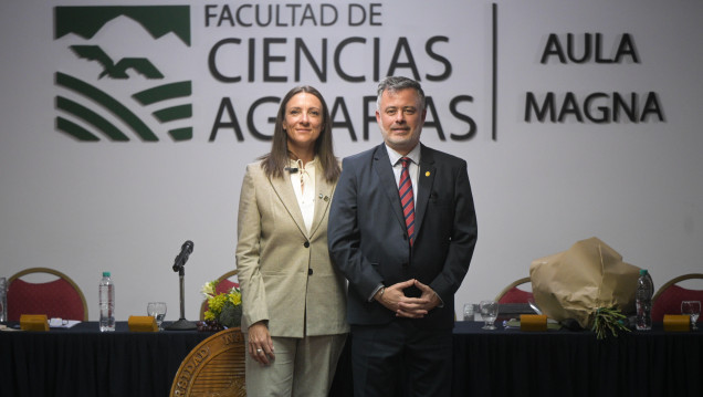 imagen David Martín y Alejandrina Alaria asumieron en Ciencias Agrarias: "La universidad pública es ascenso social e innovación para la región"