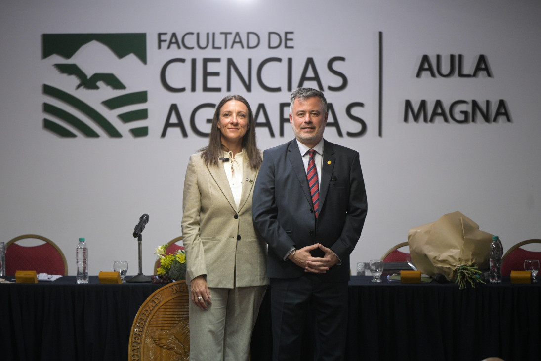 imagen David Martín y Alejandrina Alaria asumieron en Ciencias Agrarias: "La universidad pública es ascenso social e innovación para la región"
