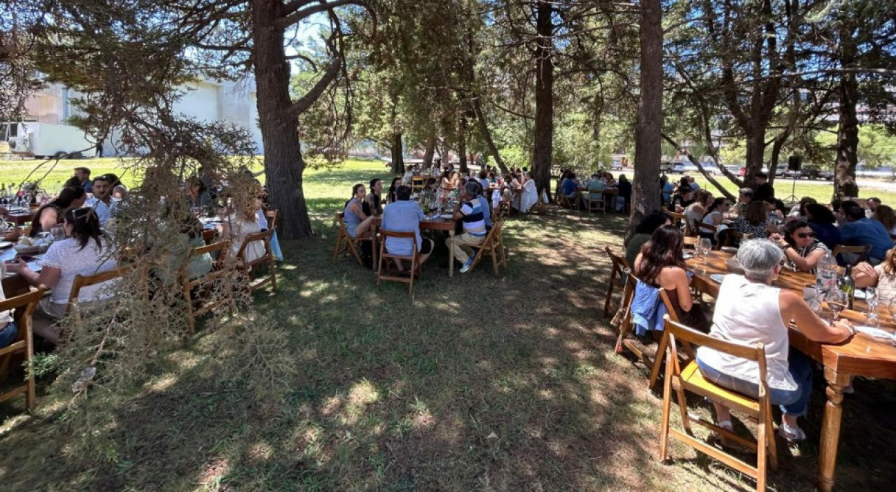 imagen Un almuerzo cargado de emoción y reconocimiento cerró el año de la Facultad de Ciencias Agrarias