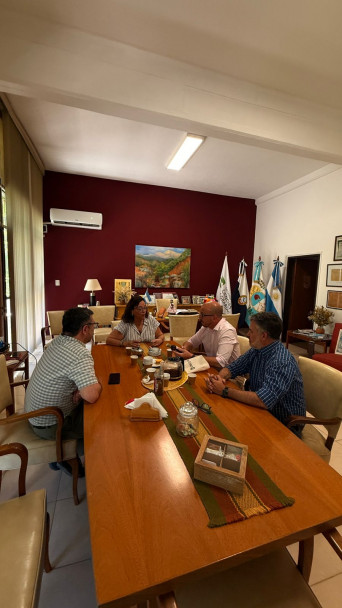 imagen Ciencias Agrarias recibió al Dr. Carlos Javier Brito-Cabrera, Head de Investigación del IEA Future LAB