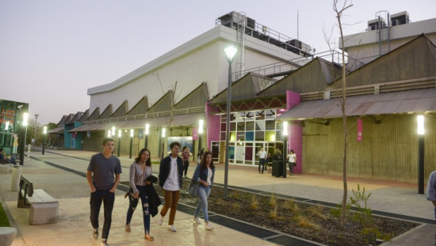 imagen La Nave UNCUYO será sede de la Expo Laboral 2019