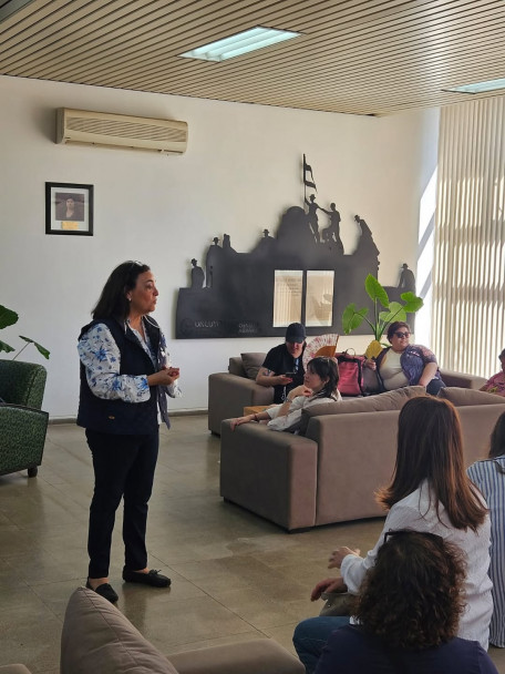 imagen APEHUN visitó la Facultad de Ciencias Agrarias en el marco de las Jornadas de Enseñanza de la Historia